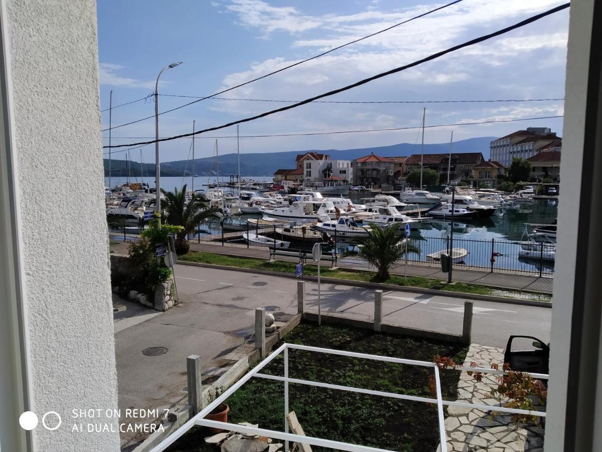 Old Marine House Lägenhet Tivat Exteriör bild